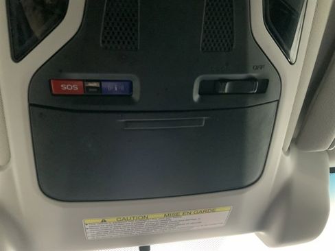 Used 2022 Subaru Outback Premium w/ Popular Package #1 image 36