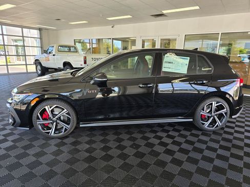 New 2026 Volkswagen GTI SE FWD image 6