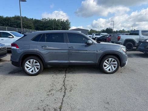 Used 2022 Volkswagen Atlas Cross Sport SE AWD/4WD image 13