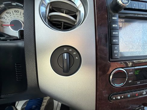 Used 2013 Ford Expedition EL King Ranch image 29