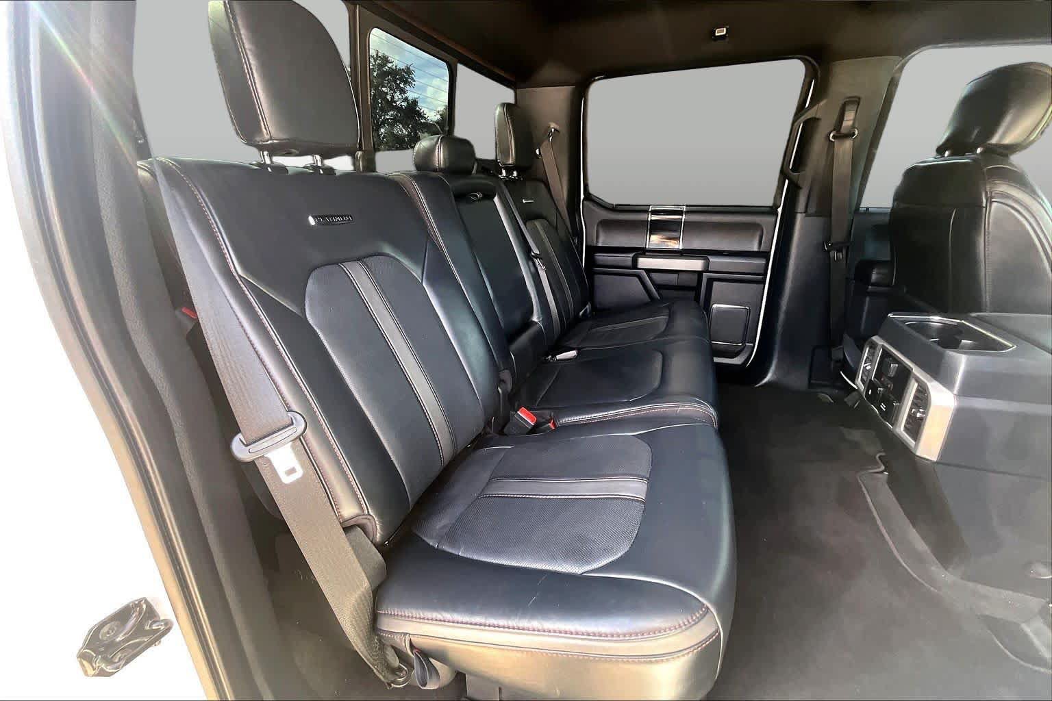 Used 2022 Ford F250 Platinum w/ FX4 Off-Road Package AWD/4WD image 19