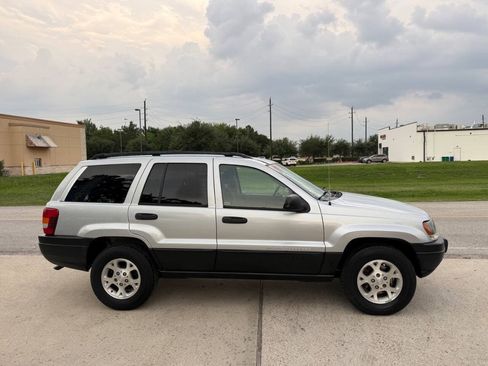 Used 2002 Jeep Grand Cherokee Sport RWD image 5