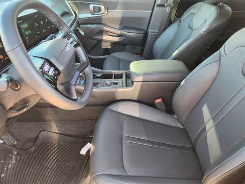 New 2026 Kia Sorento S w/ S Panoramic Sunroof Package image 9