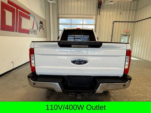 Used 2018 Ford F350 Lariat w/ Chrome Package AWD/4WD image 9