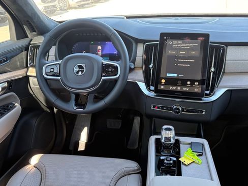 New 2026 Volvo XC90 B6 Ultra w/ Lounge Package image 12