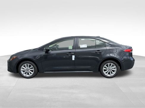 New 2026 Toyota Corolla LE FWD image 2
