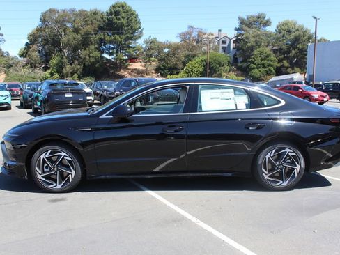 New 2026 Hyundai Sonata SEL FWD image 2
