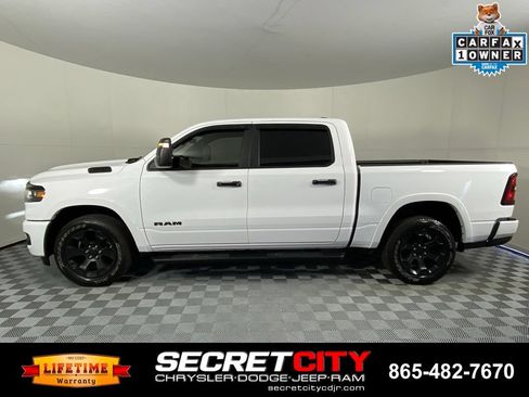 Used 2025 RAM 1500 Big Horn AWD/4WD image 4