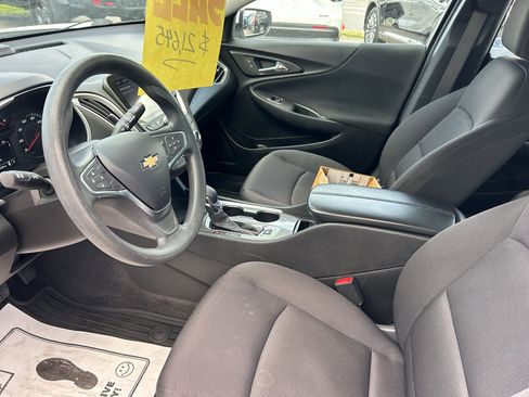 Used 2022 Chevrolet Malibu LT FWD image 13
