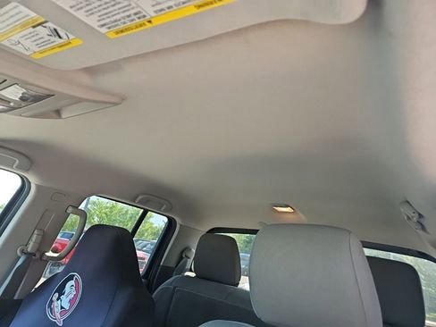 Used 2019 Nissan Frontier SV RWD image 18