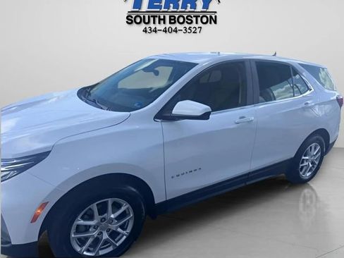 Used 2024 Chevrolet Equinox LT image 3