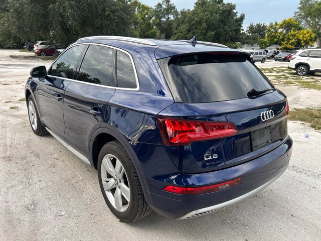 Used 2019 Audi Q5 2.0T Premium w/ Convenience Package AWD/4WD image 3