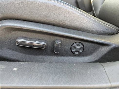 Used 2018 Honda Accord Sport image 11