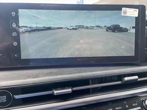 Used 2025 Hyundai Santa Fe Limited FWD image 31