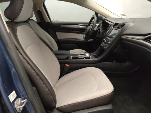 Used 2019 Ford Fusion SE w/ Equipment Group 151A image 21