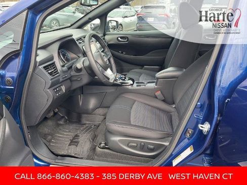 Certified 2025 Nissan Leaf SV Plus FWD image 17