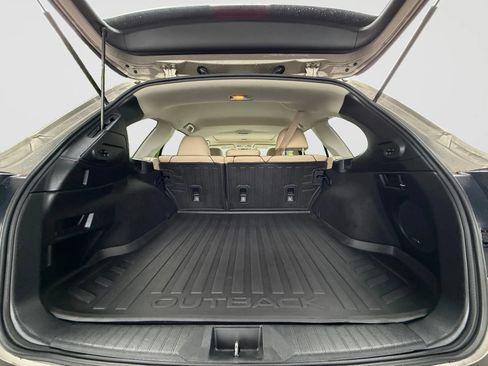 Used 2019 Subaru Outback 2.5i Limited AWD/4WD image 16
