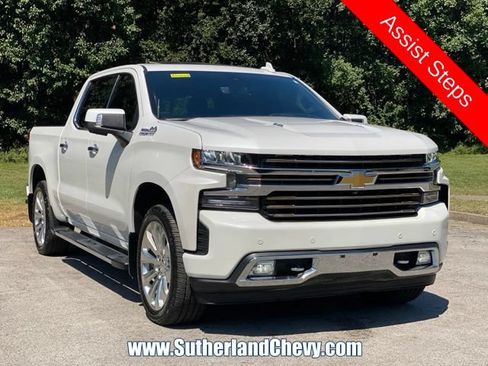 Used 2021 Chevrolet Silverado 1500 High Country w/ Technology Package AWD/4WD image 9