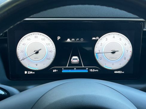 Used 2024 Hyundai Tucson Limited image 25