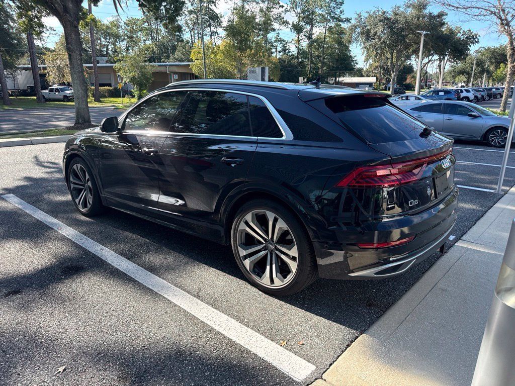 Used 2020 Audi Q8 Premium Plus AWD/4WD image 2