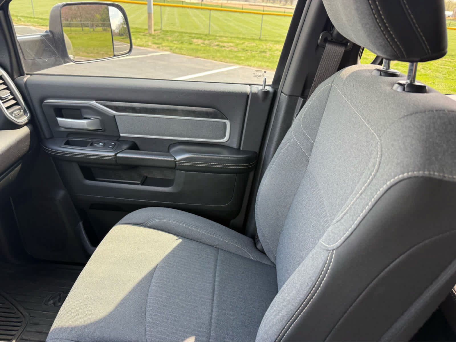 Used 2021 RAM 2500 Big Horn w/ Level 1 Equipment Group AWD/4WD image 26