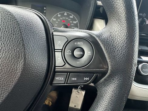 Used 2024 Toyota Corolla LE FWD image 20