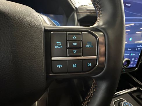 Used 2022 Ford Expedition Platinum image 19