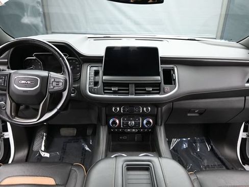 Used 2021 GMC Yukon AT4 w/ AT4 Premium Plus Package AWD/4WD image 10