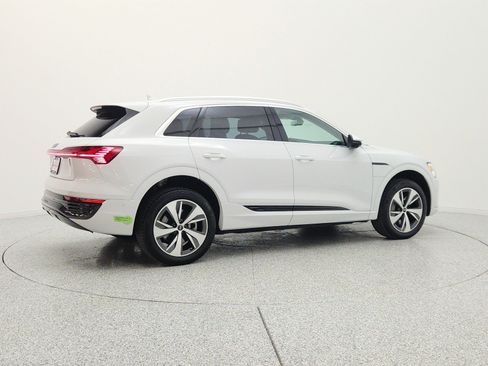 Used 2024 Audi Q8 e-tron Premium Plus w/ Premium Plus Package AWD/4WD image 5