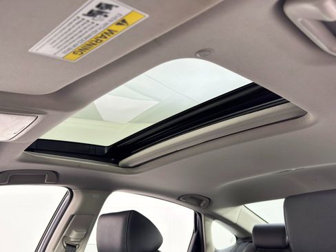 Used 2022 Honda Accord EX-L image 11