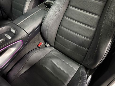 Used 2024 Mercedes-Benz GLS 450 4MATIC image 19