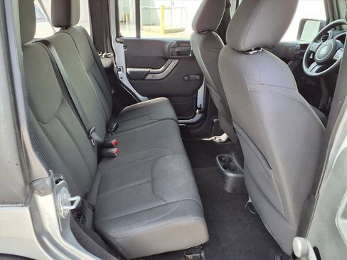 Used 2017 Jeep Wrangler Unlimited Sport image 13