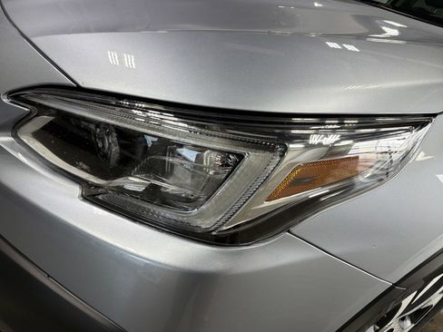 Certified 2022 Subaru Outback Limited image 10