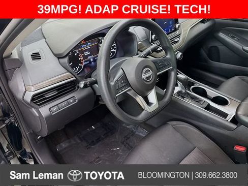 Used 2024 Nissan Altima 2.5 SV image 9