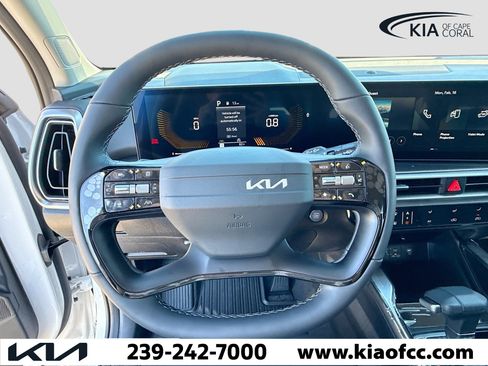 New 2026 Kia Sorento LX FWD image 37