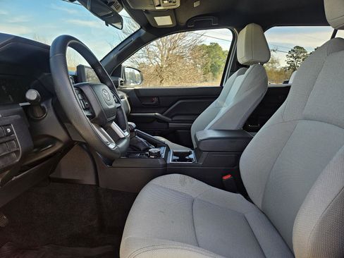 Used 2025 Toyota 4Runner SR5 image 10