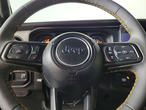 Used 2024 Jeep Wrangler Unlimited Sport AWD/4WD image 15