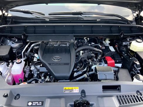Used 2025 Toyota Highlander XSE image 31