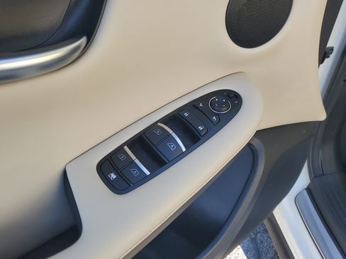 Used 2022 INFINITI QX50 Luxe FWD image 17
