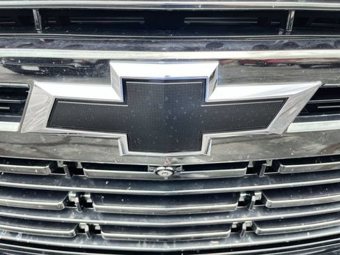 Used 2022 Chevrolet Tahoe RST w/ Luxury Package AWD/4WD image 32