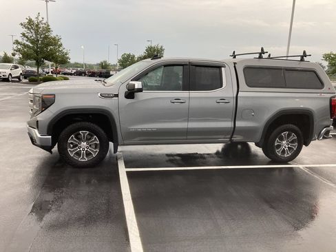 Used 2023 GMC Sierra 1500 SLE AWD/4WD image 4