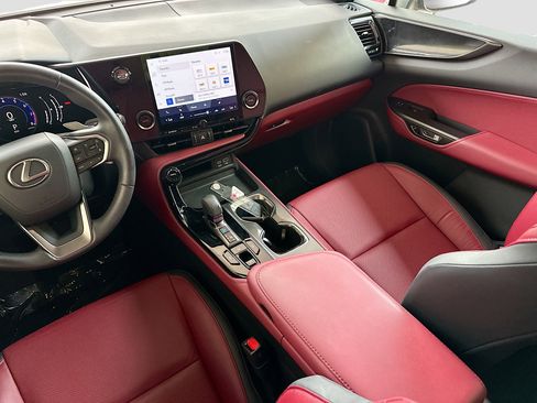 Used 2024 Lexus NX 250 FWD w/ Towing Package (2000 Lbs) image 22