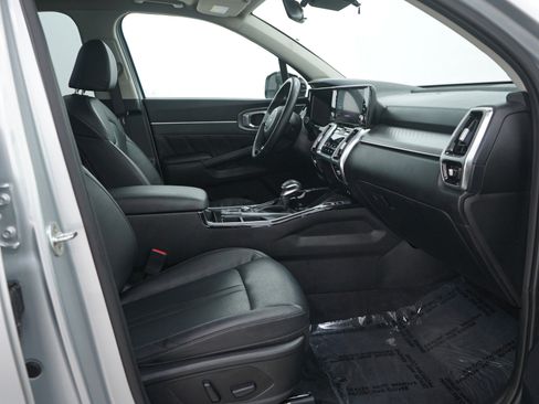Used 2022 Kia Sorento SX image 14