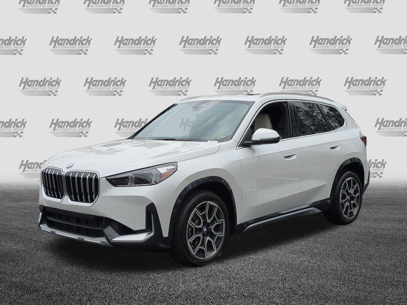 Used 2026 BMW X1 xDrive28i w/ Convenience Package AWD/4WD image 5