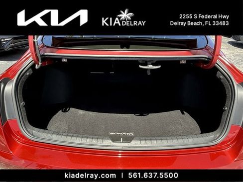 Used 2023 Hyundai Sonata Limited w/ Cargo Package FWD image 8
