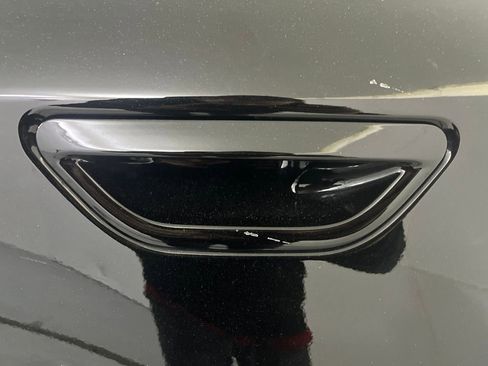 Used 2025 Jeep Wagoneer S Launch Edition image 18