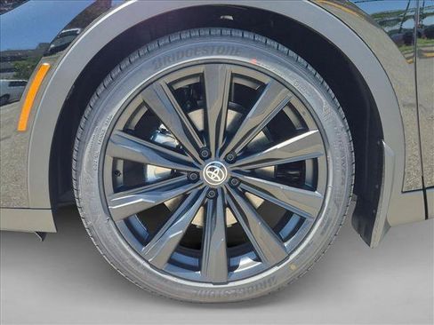 New 2026 Toyota Crown AWD/4WD image 10