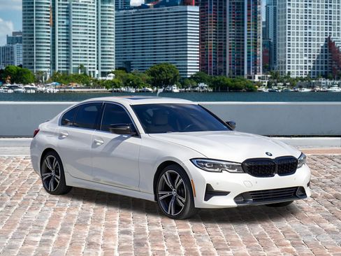 Used 2021 BMW 330i Sedan w/ Convenience Package image 9