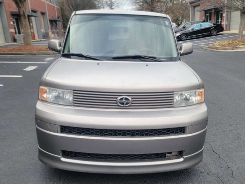 Used 2006 Scion xB image 2