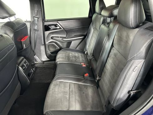 Used 2022 Mitsubishi Outlander SE FWD image 24